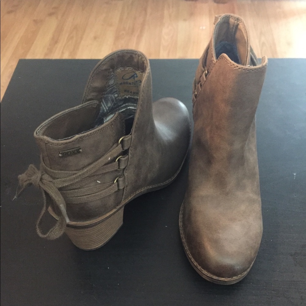 Roxy Booties